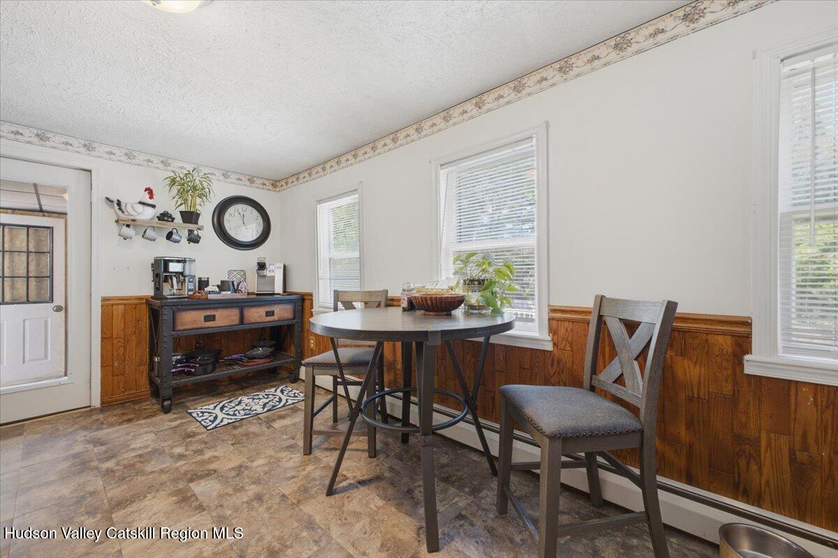 102 Stone Quarry Road Clifton Park, NY 12065 - Photo 12 of 37 12