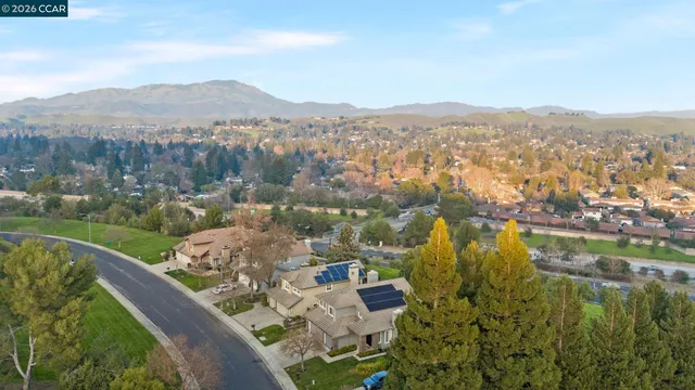 $1,749,000 | 1304 Fountain Springs Circle, Danville, CA 94526