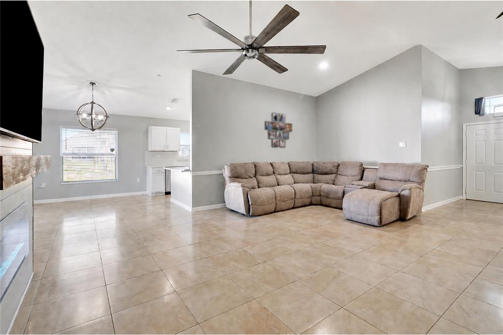 23905 Narrowleaf Court Leesburg, FL 34748 - Photo 13 of 41