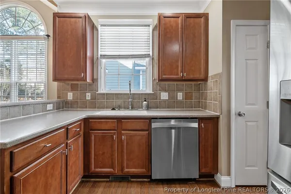 $2,100 | 147 Lamplighter Way, Spring Lake, NC 28390