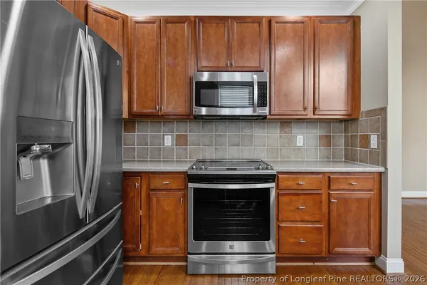 $2,100 | 147 Lamplighter Way, Spring Lake, NC 28390