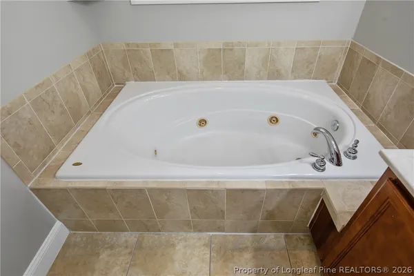 $2,100 | 147 Lamplighter Way, Spring Lake, NC 28390