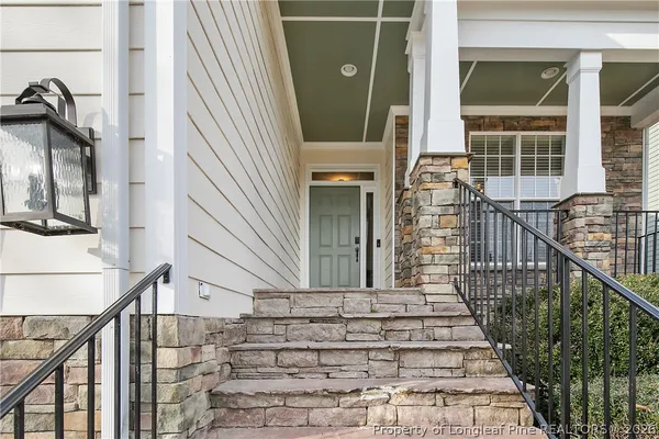 $2,100 | 147 Lamplighter Way, Spring Lake, NC 28390