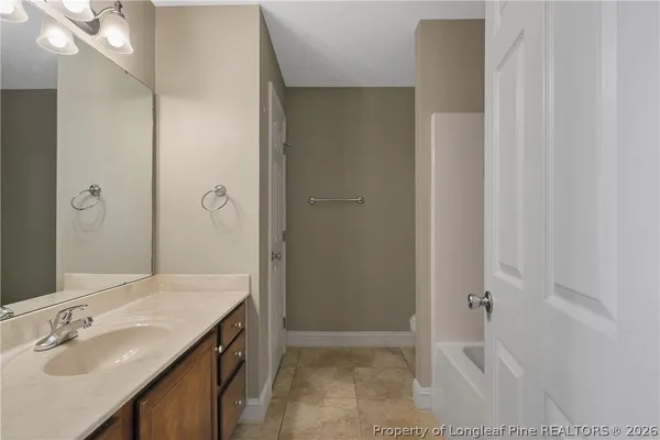 $2,100 | 147 Lamplighter Way, Spring Lake, NC 28390