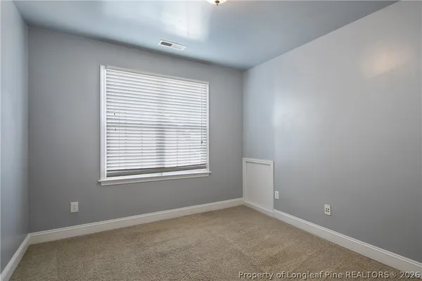 $2,100 | 147 Lamplighter Way, Spring Lake, NC 28390