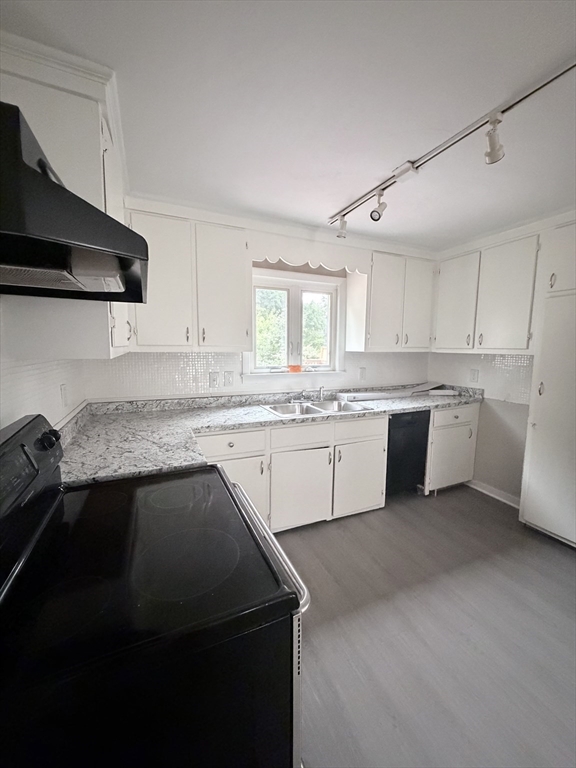 106 Chestnut Street, Unit 106 West Springfield, MA 01089 - Photo 7 of 17