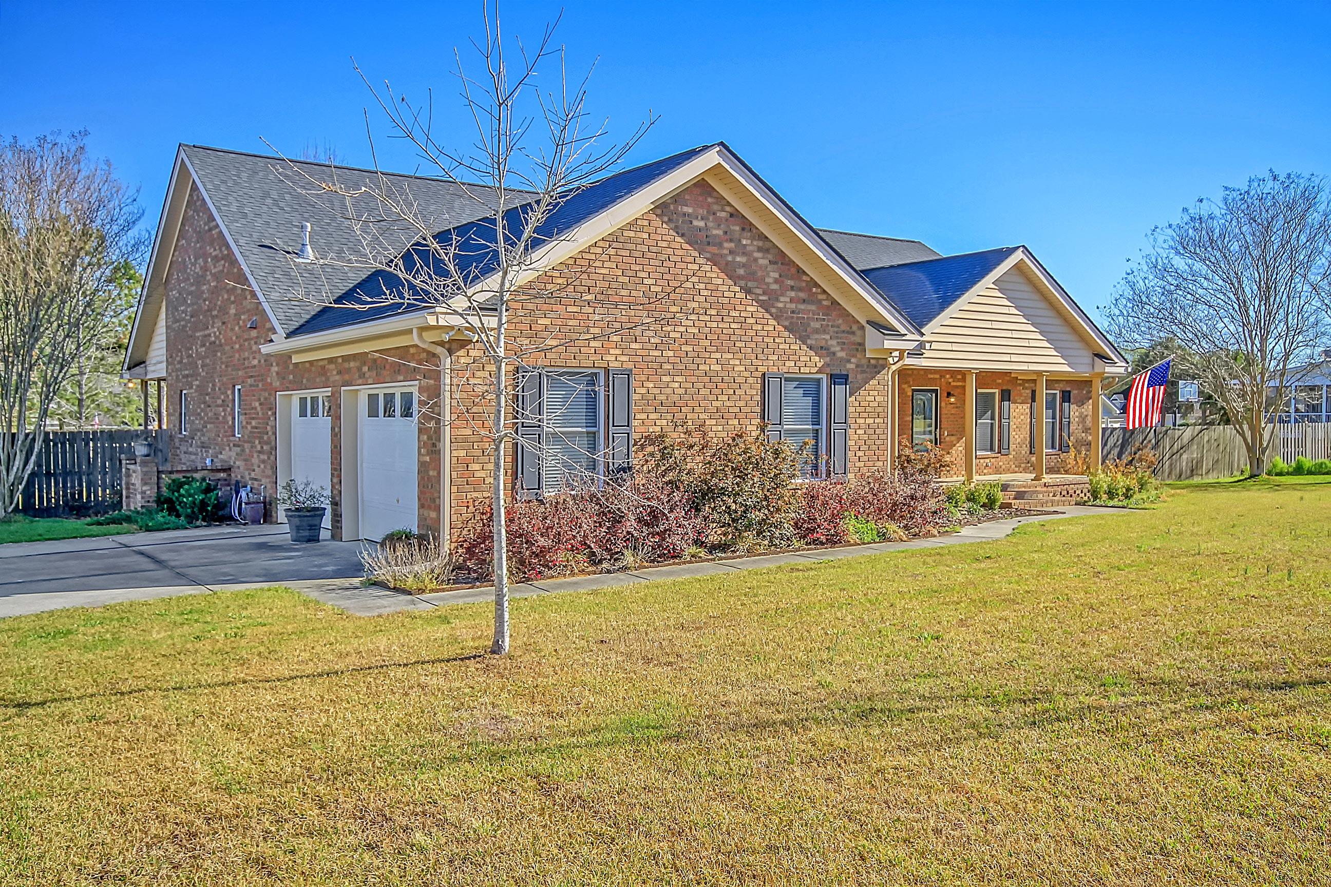 531 West Butternut Road Summerville, SC 29483 - Photo 2 of 29 531 W Butternut