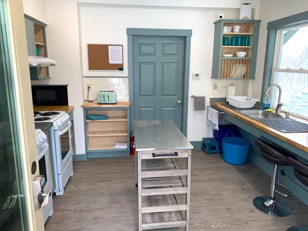 $1,179,000 | 192 Northport Avenue, Belfast, ME 04915