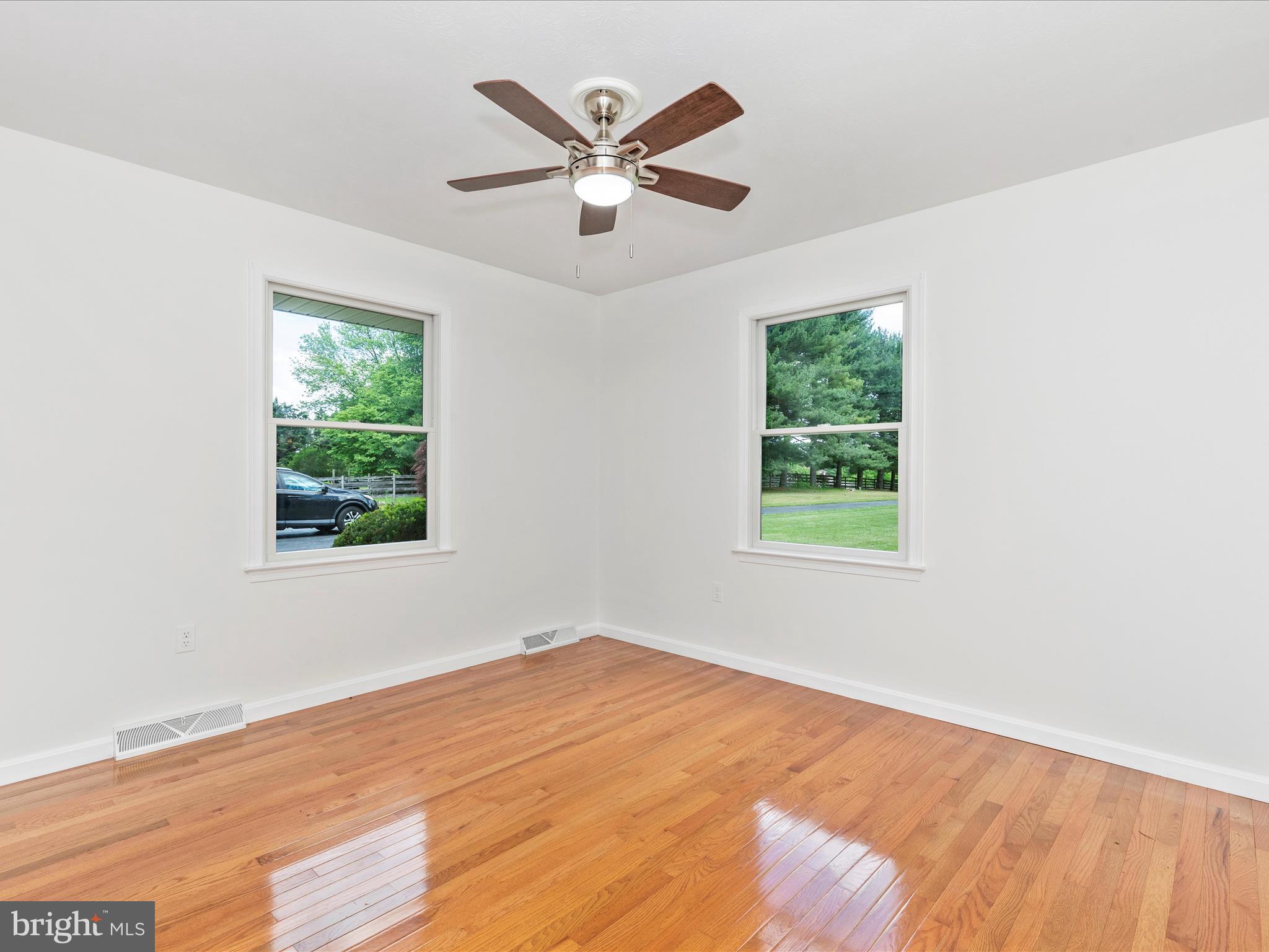 8950 Brown Church Road Mount Airy, MD 21771 - Photo 29 of 52 Bedroom 3