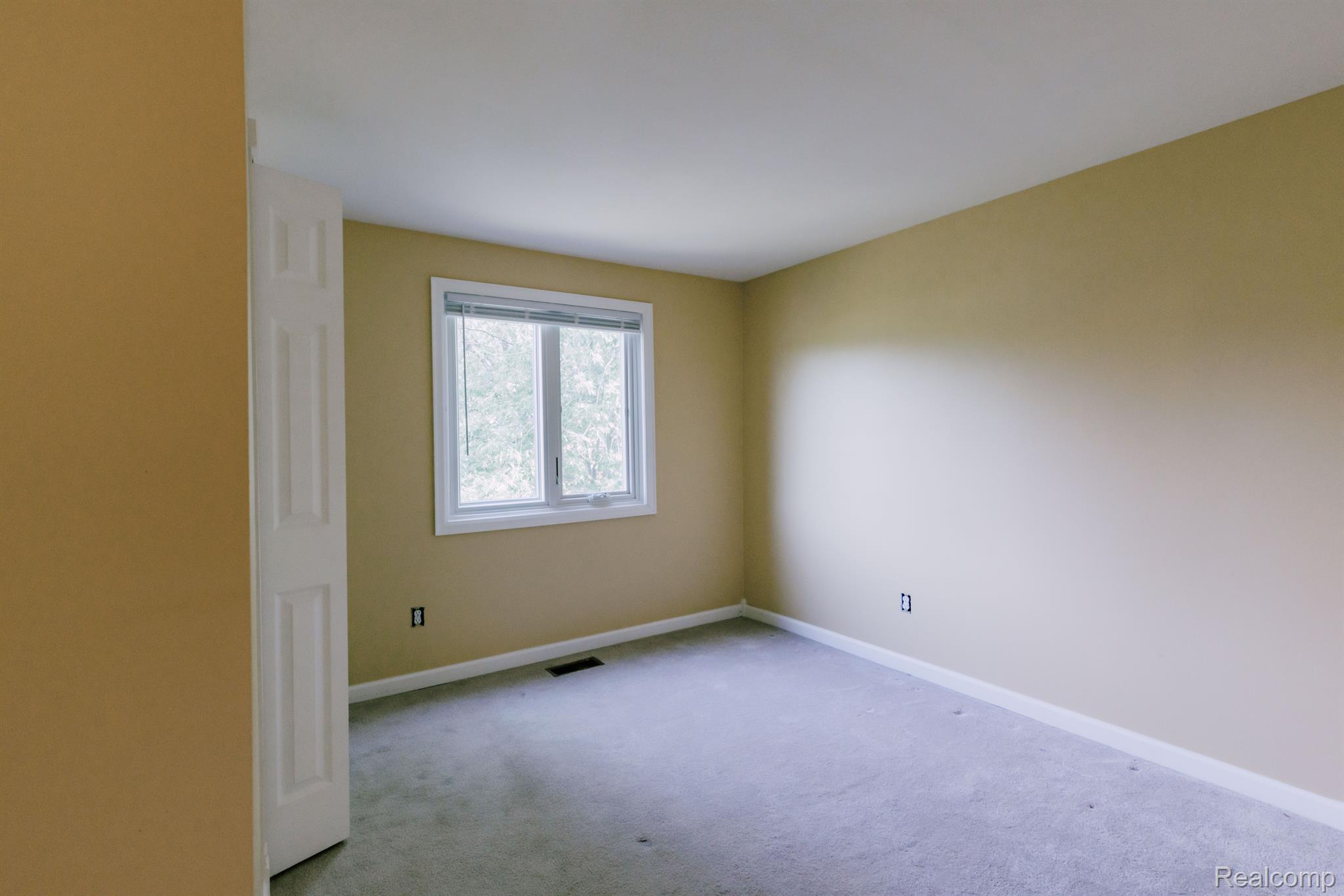 43990 Saltz Road Canton, MI 48187 - Photo 35 of 43 Bedroom