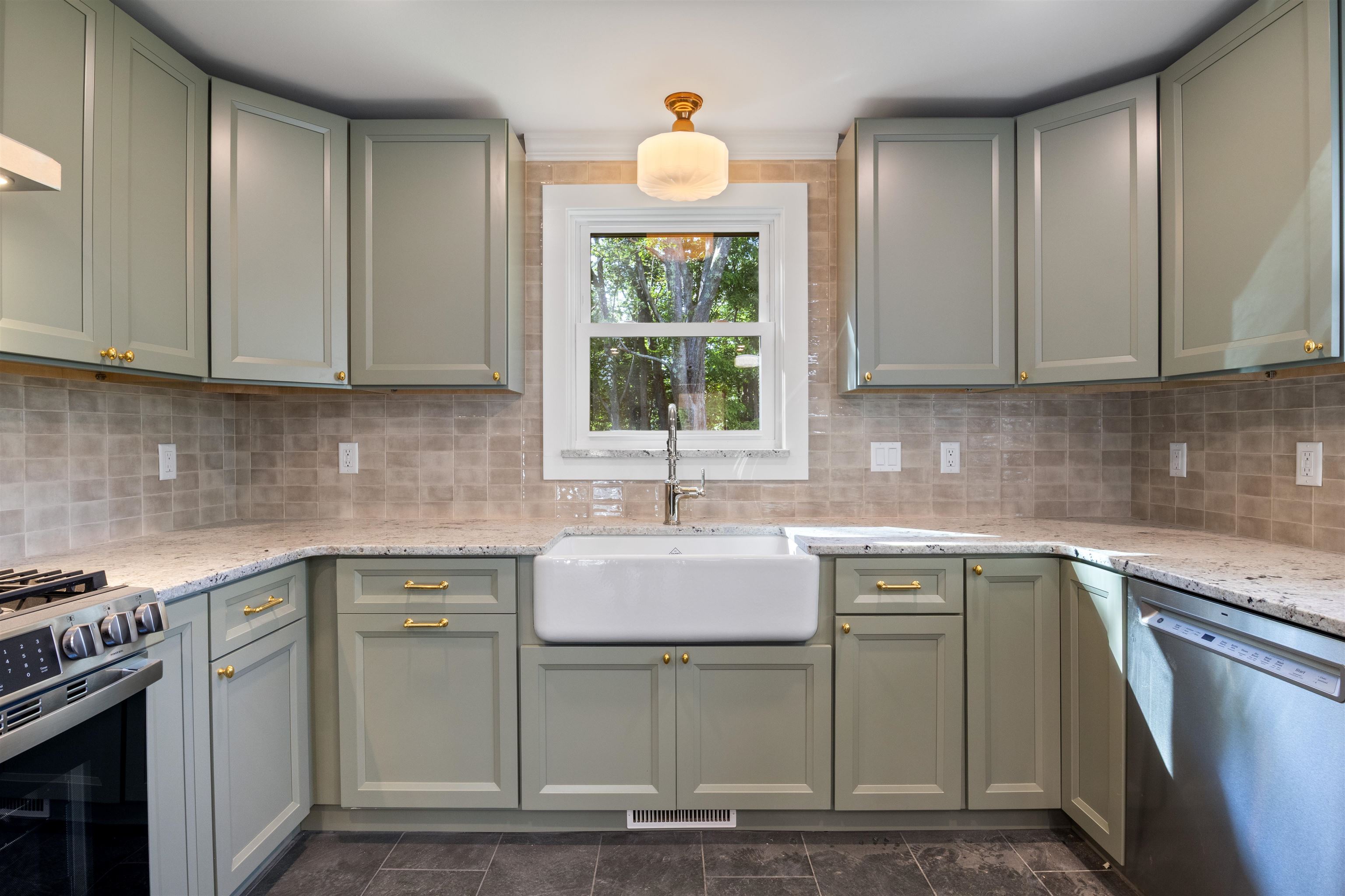 2 Sweetbriar Lane Rochester, NH 03867 - Photo 2 of 45 Gallery Image 2