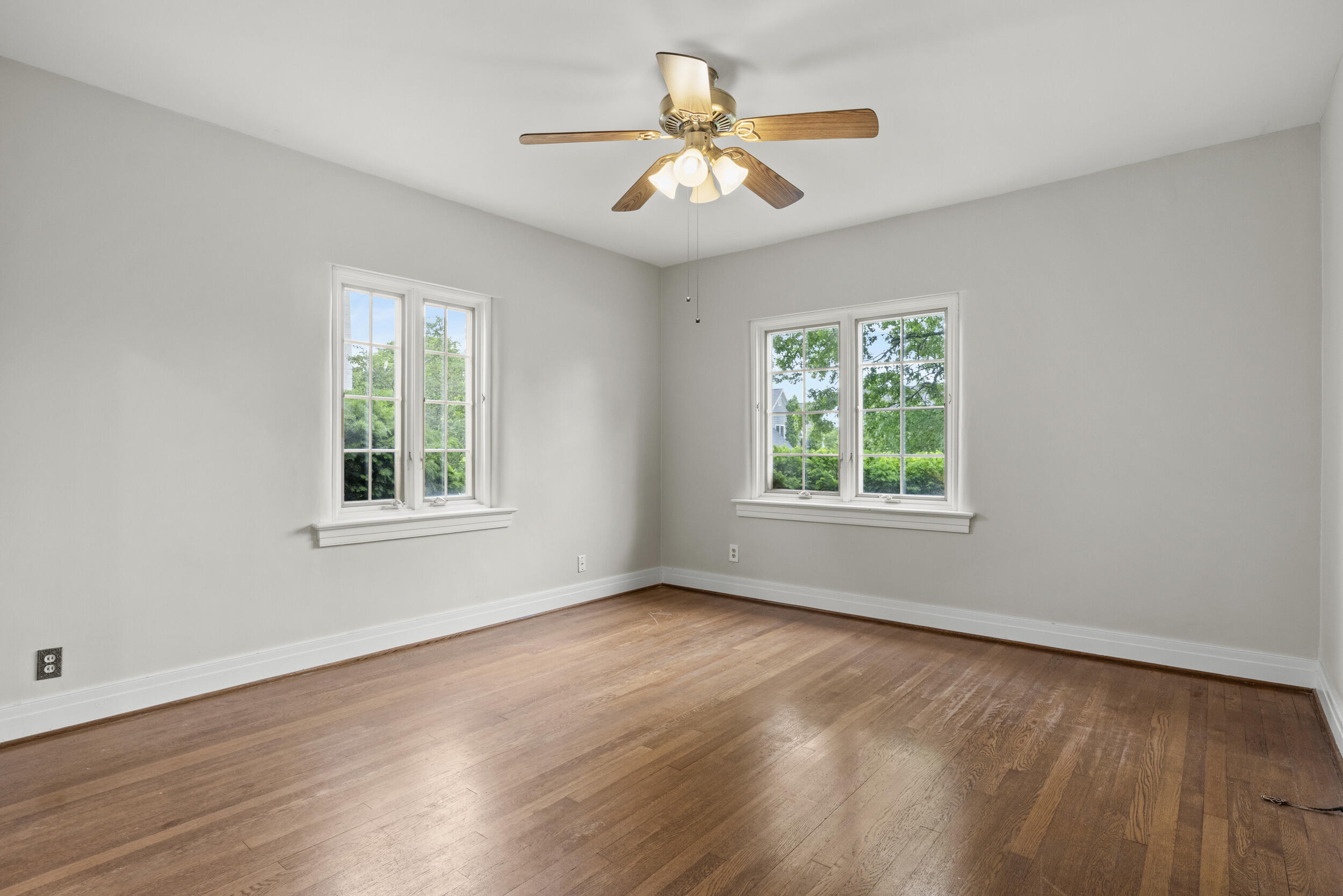 320 Hart Road Lexington, KY 40502 - Photo 20 of 67 First Floor Primary