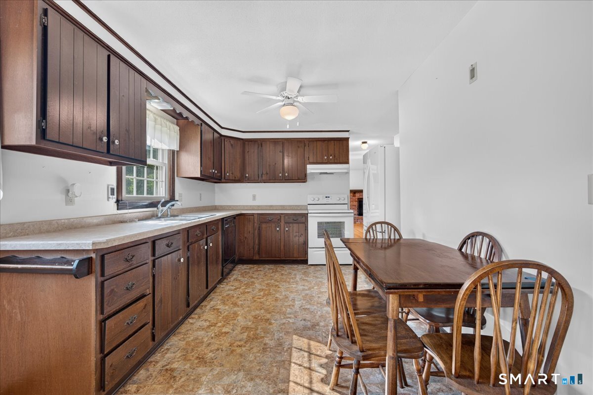 195 Wagher Road Thompson, CT 06255 - Photo 8 of 28 Gallery Image 8