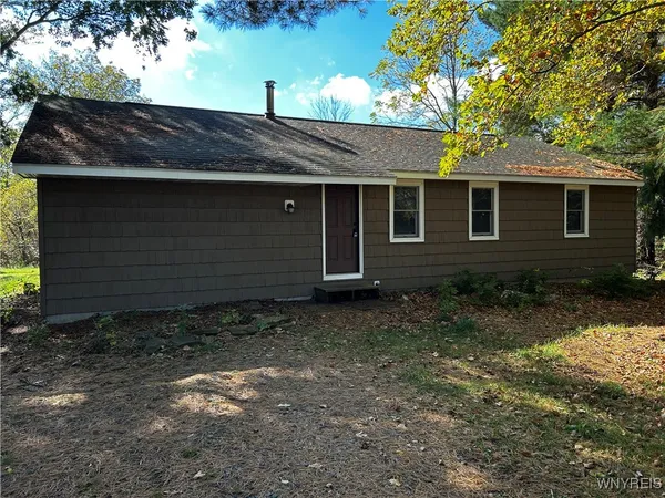 $219,900 | 3530 Ridge Road, Cambria, NY 14094