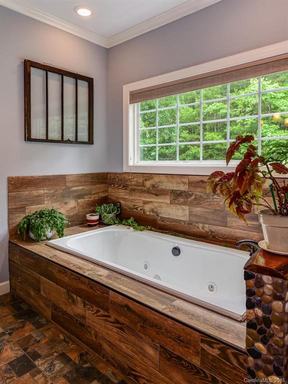 209 Laurel Ridge Road, Unit 12 Asheville, NC 28805 - Photo 15 of 23 Gallery Image 15