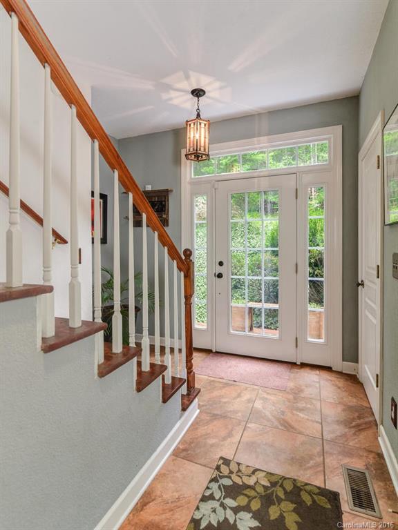 209 Laurel Ridge Road, Unit 12 Asheville, NC 28805 - Photo 3 of 23 Gallery Image 3