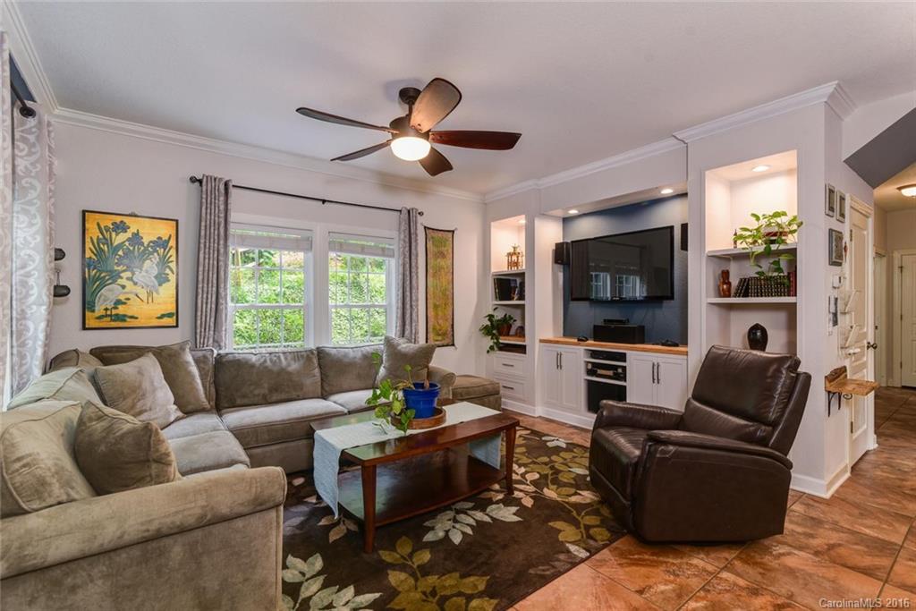 209 Laurel Ridge Road, Unit 12 Asheville, NC 28805 - Photo 5 of 23 Gallery Image 5