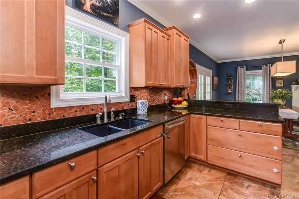 209 Laurel Ridge Road, Unit 12 Asheville, NC 28805 - Photo 10 of 23 Gallery Image 10
