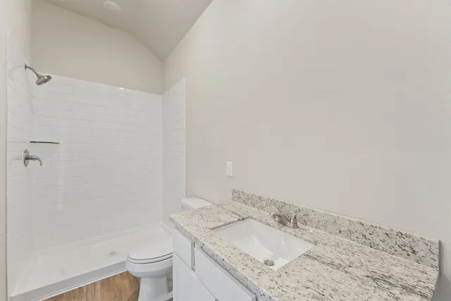 $1,500 | 8687 Sassafras, Willis, TX 77318