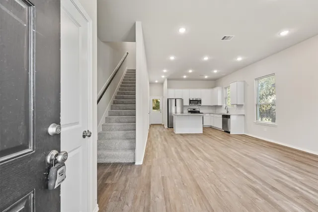 $1,500 | 8687 Sassafras, Willis, TX 77318