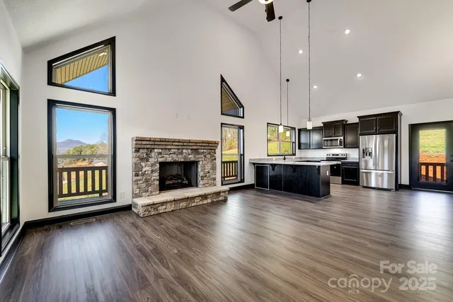 $485,000 | 50 Fairview Street, Franklin, NC 28734