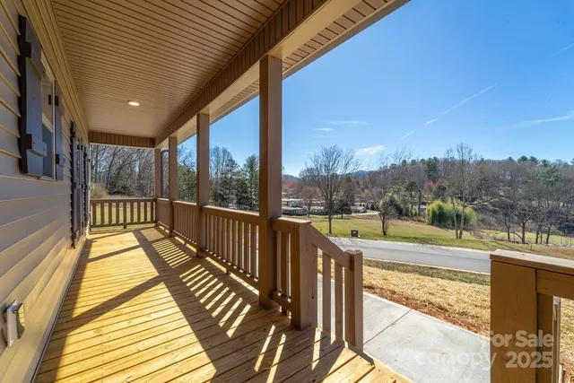 $485,000 | 50 Fairview Street, Franklin, NC 28734