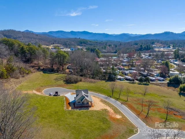 $485,000 | 50 Fairview Street, Franklin, NC 28734