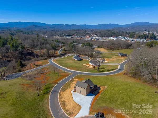 $485,000 | 50 Fairview Street, Franklin, NC 28734