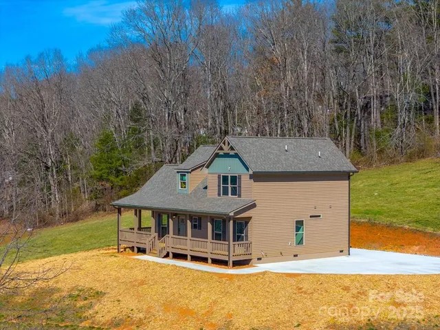 $485,000 | 50 Fairview Street, Franklin, NC 28734