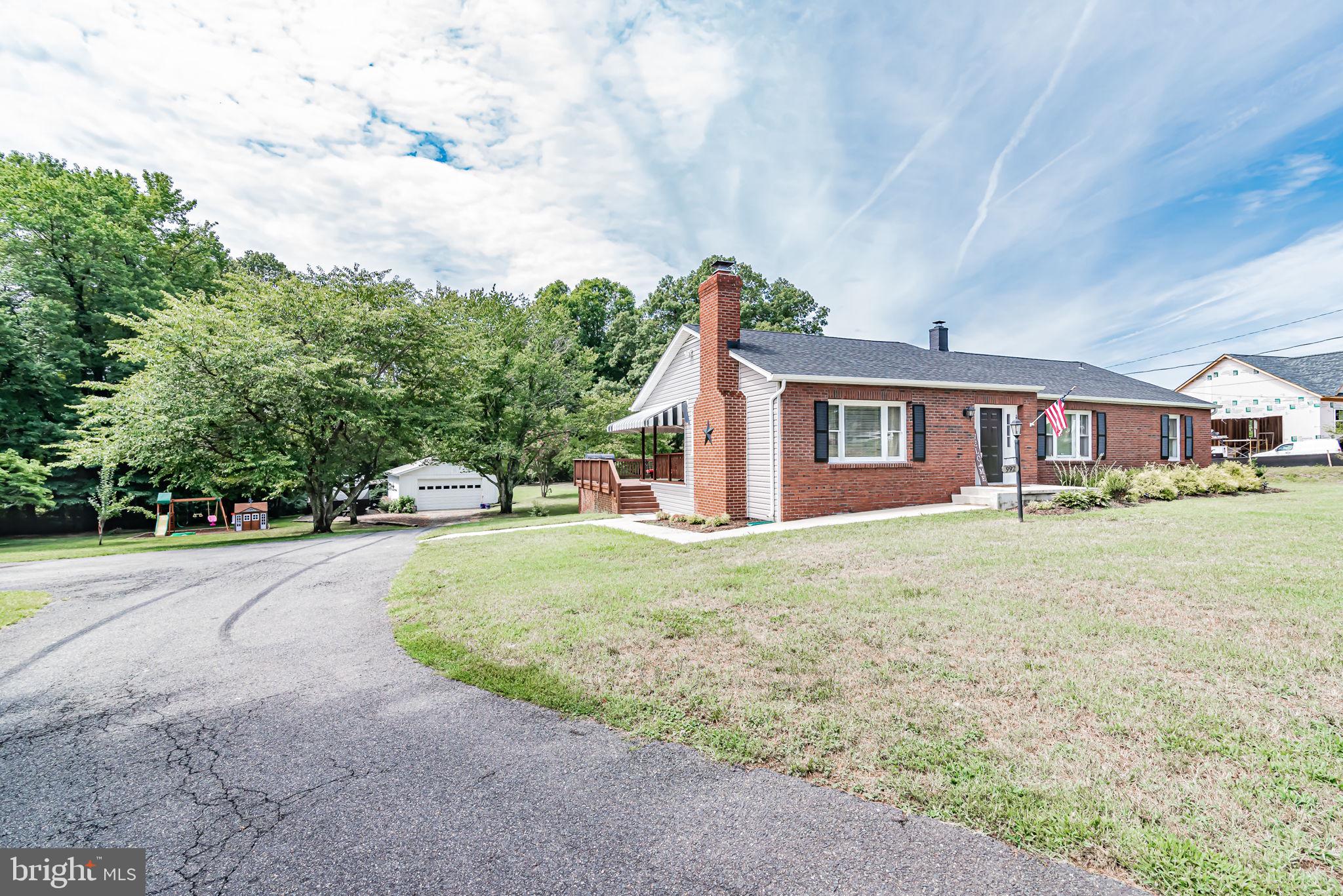 992 Ramoth Church Road Fredericksburg, VA 22406 - Photo 4 of 38 Gallery Image 4