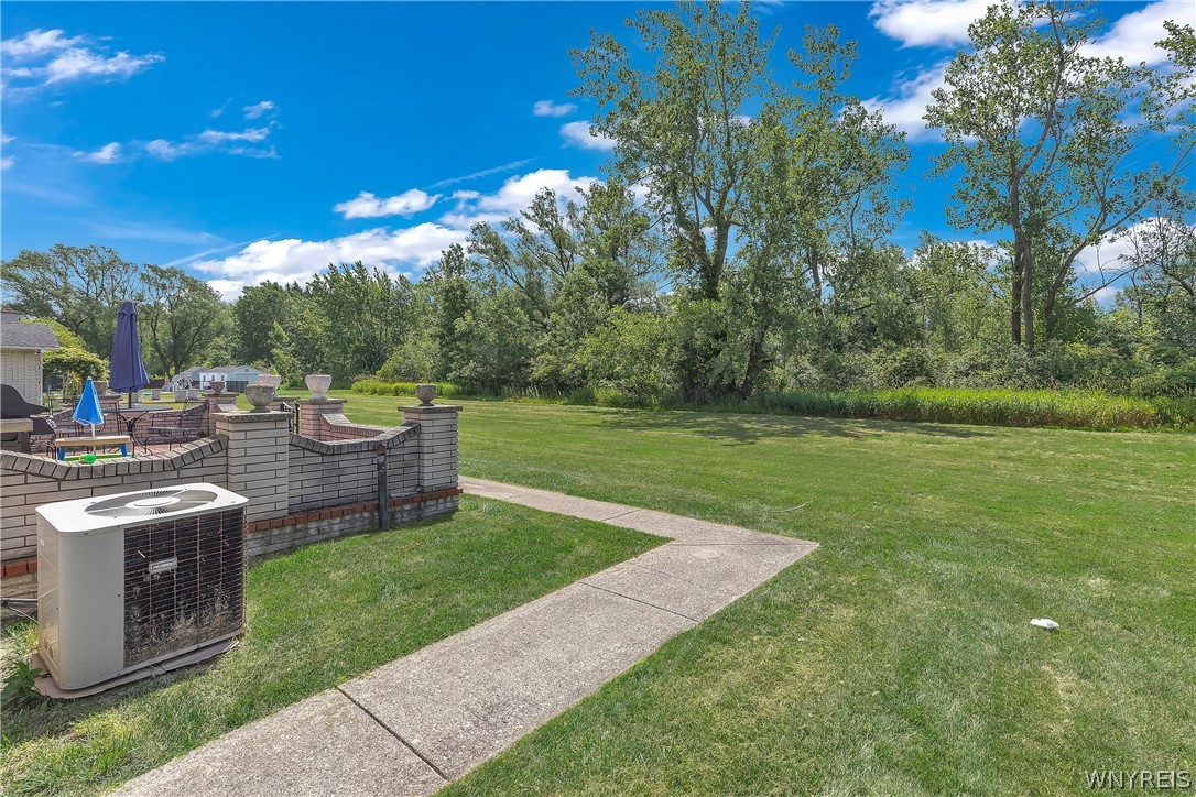 32 Brookedge Road Cheektowaga, NY 14043 - Photo 8 of 50