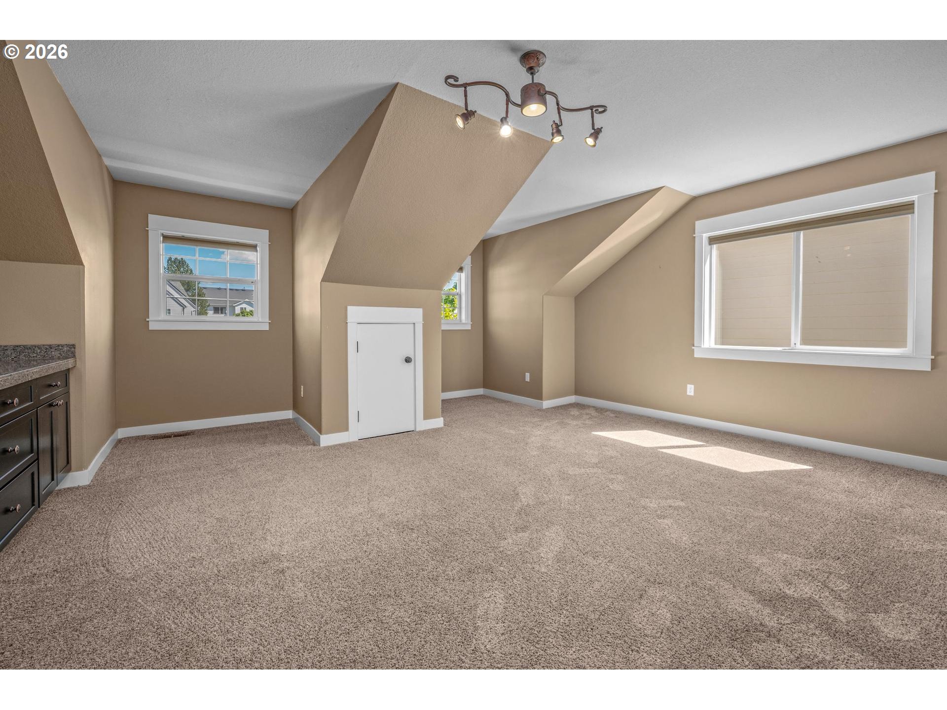 7733 Southwest 174th Place Beaverton, OR 97007 - Photo 31 of 38