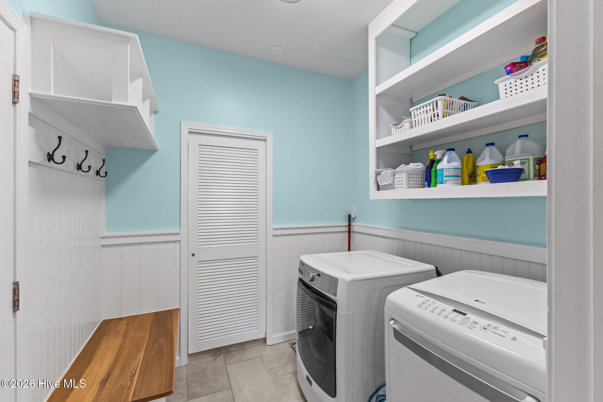 102 Shady Path Cedar Point, NC 28584 - Photo 25 of 36 Laundry/mudroom