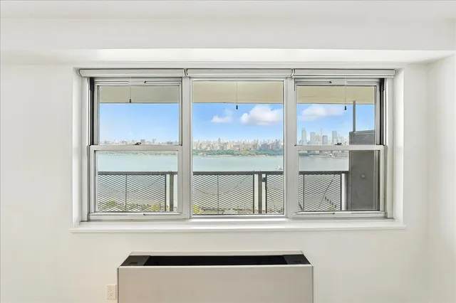 $368,000 | 6600 Boulevard East, Unit 15B, West New York, NJ 07093