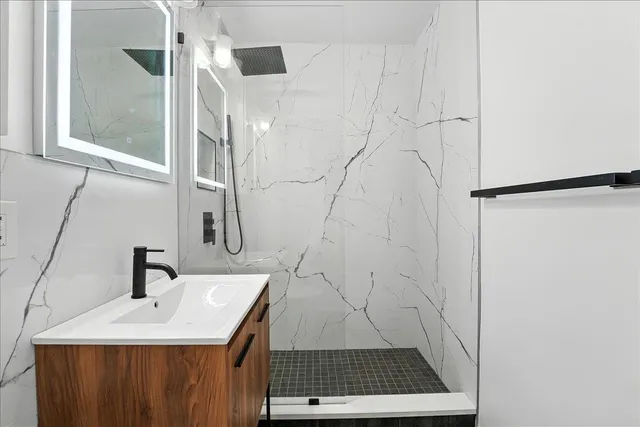 $368,000 | 6600 Boulevard East, Unit 15B, West New York, NJ 07093