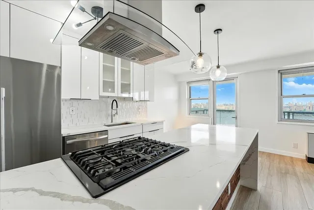 $368,000 | 6600 Boulevard East, Unit 15B, West New York, NJ 07093