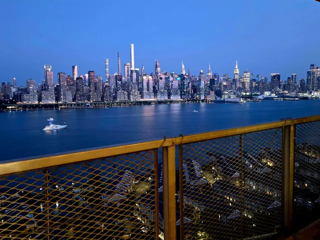 $368,000 | 6600 Boulevard East, Unit 15B, West New York, NJ 07093