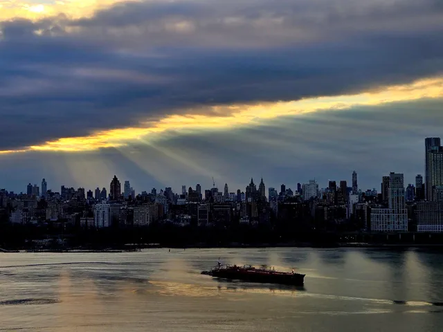 $368,000 | 6600 Boulevard East, Unit 15B, West New York, NJ 07093