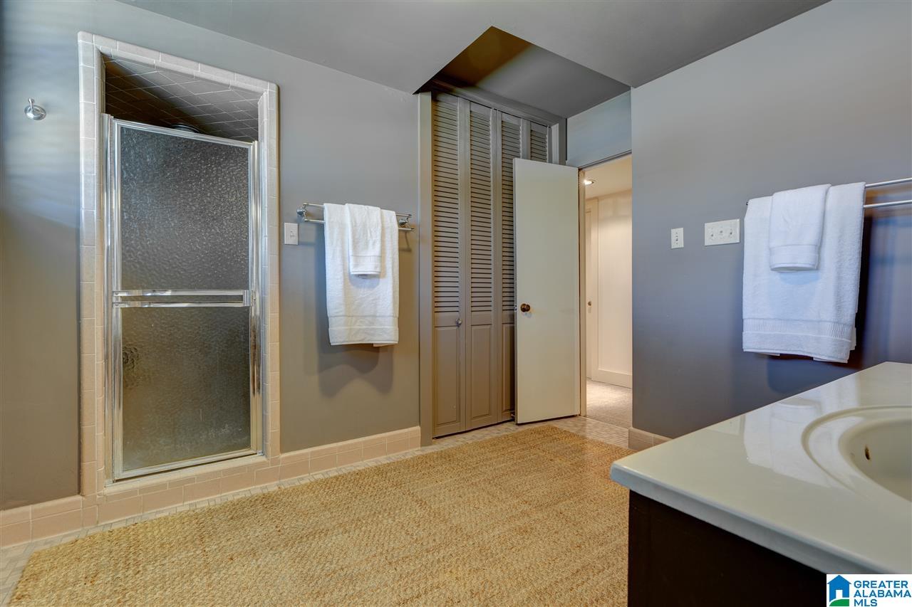 3344 Woodridge Road North Birmingham, AL 35223 - Photo 43 of 50