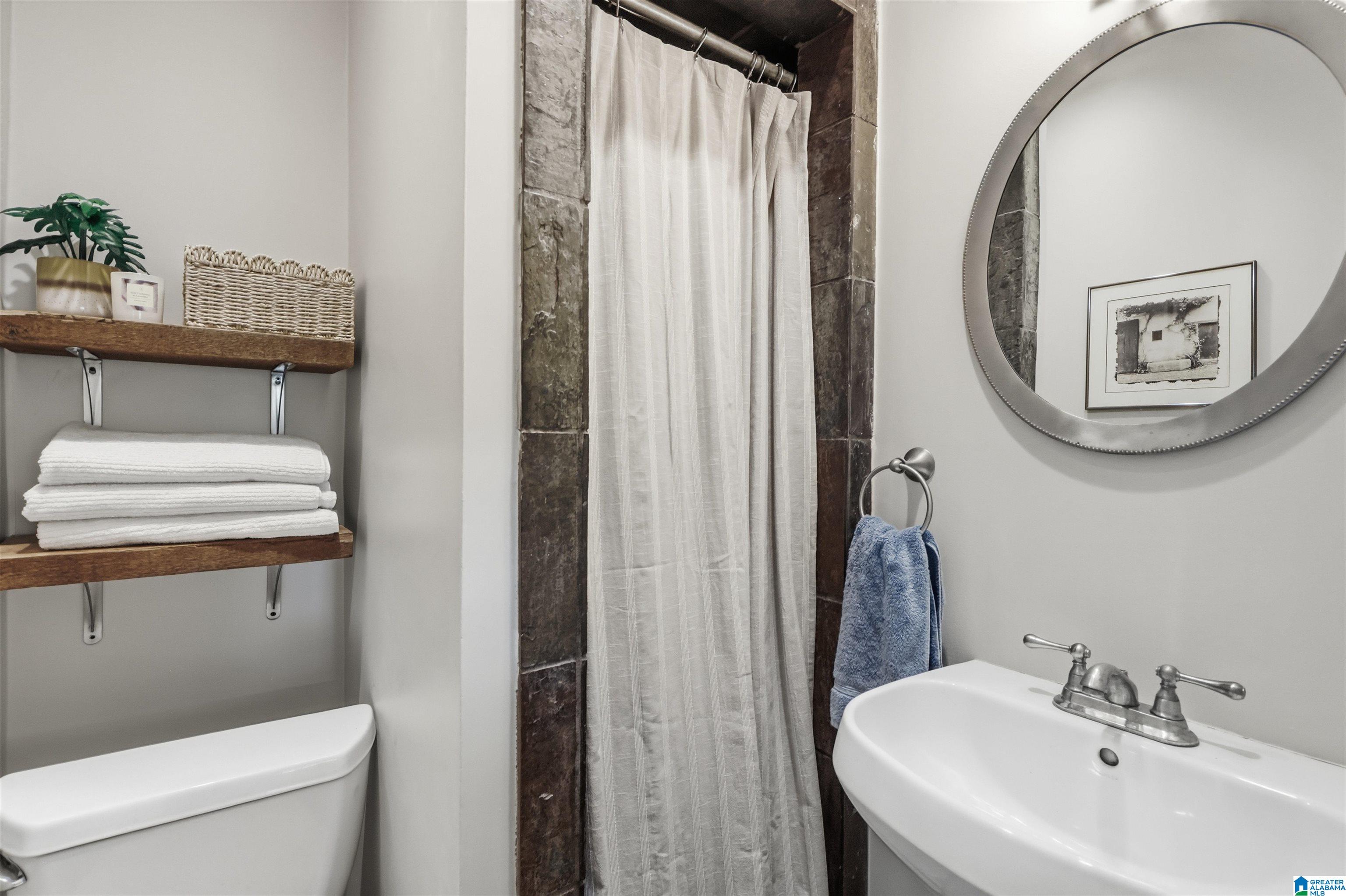 1097 Columbiana Road Homewood, AL 35209 - Photo 26 of 65 Gallery Image 26