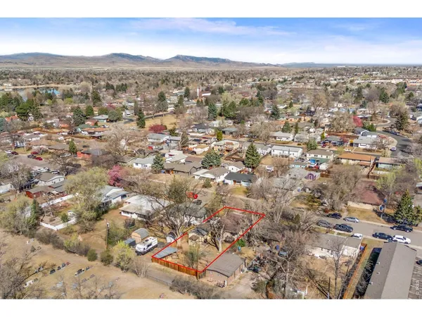 $369,900 | 132 East 22nd Street, Loveland, CO 80538