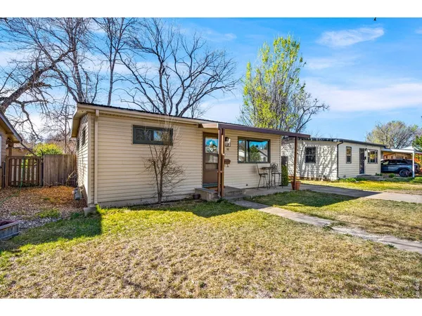 $369,900 | 132 East 22nd Street, Loveland, CO 80538