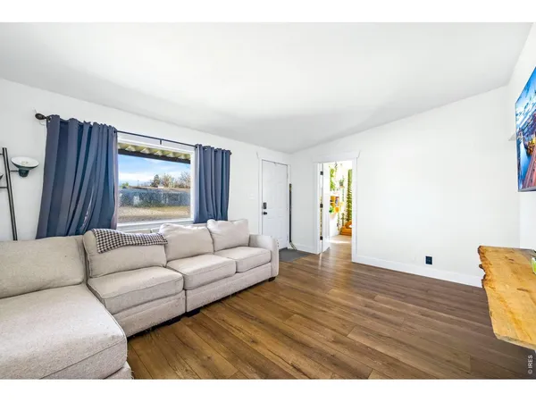 $369,900 | 132 East 22nd Street, Loveland, CO 80538