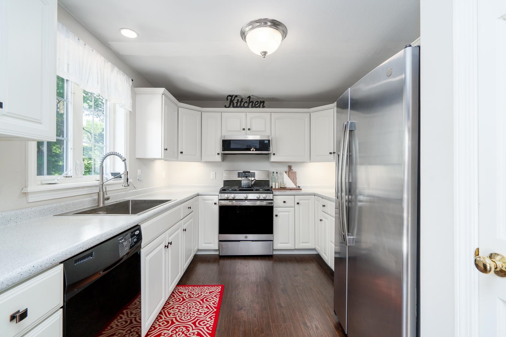 44 Fortier Drive Rochester, NH 03867 - Photo 6 of 30