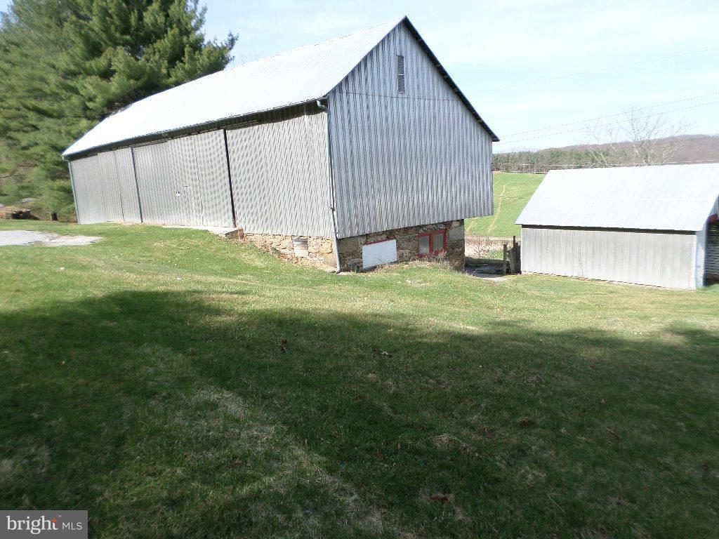 4423 Falls Road Manchester, MD 21102 - Photo 22 of 25 Exterior (General)
