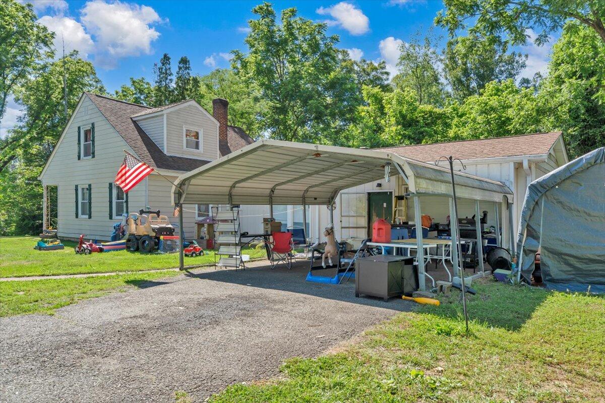 143 Tower Road Bassett, VA 24055 - Photo 7 of 48 36-MIB02409