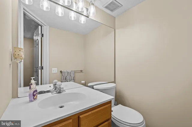 $325,000 | 8073 Stonewall Brigade Court, Manassas, VA 20109