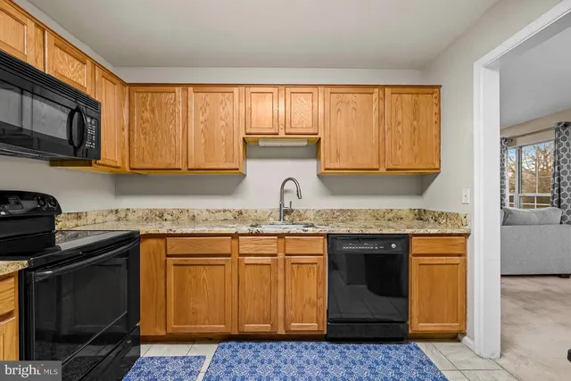 $325,000 | 8073 Stonewall Brigade Court, Manassas, VA 20109