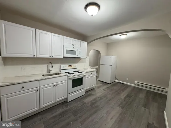 $1,200 | 5921 North 12th Street, Unit 2, Philadelphia, PA 19141