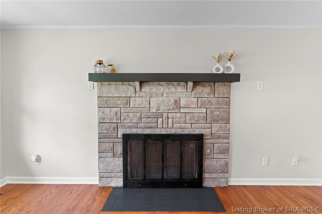 159 Spruce Lane Hanover, IN 47243 - Photo 4 of 32